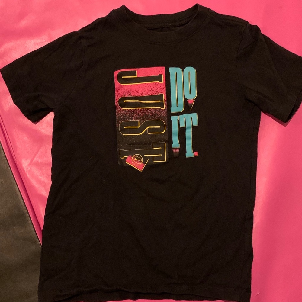 Nike retro shirt